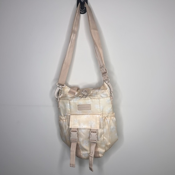 Blogilates Water Bottle Sling Bag - Picture 4 of 6